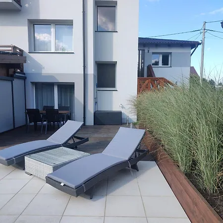 Homestay Z Basenem